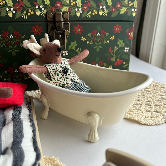 Charming Red Stag linen Family - Picture 10 of 16